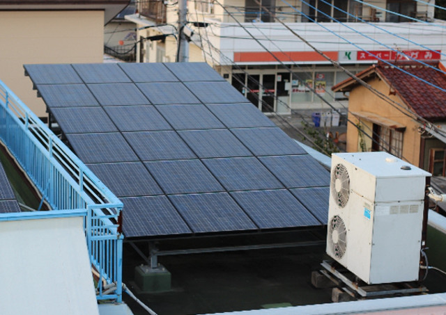 住宅用と産業用のソーラー発電の違いの画像